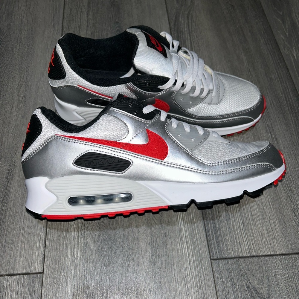 Nike Air Max 90 Icons Silver Bullet Size 13 men’s